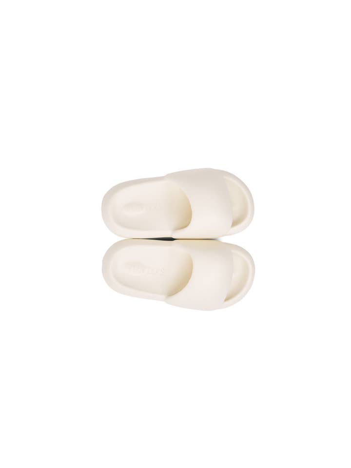 Oh La La Boutique - Wholesale Slides – Women’s - Bubble Slides - White1