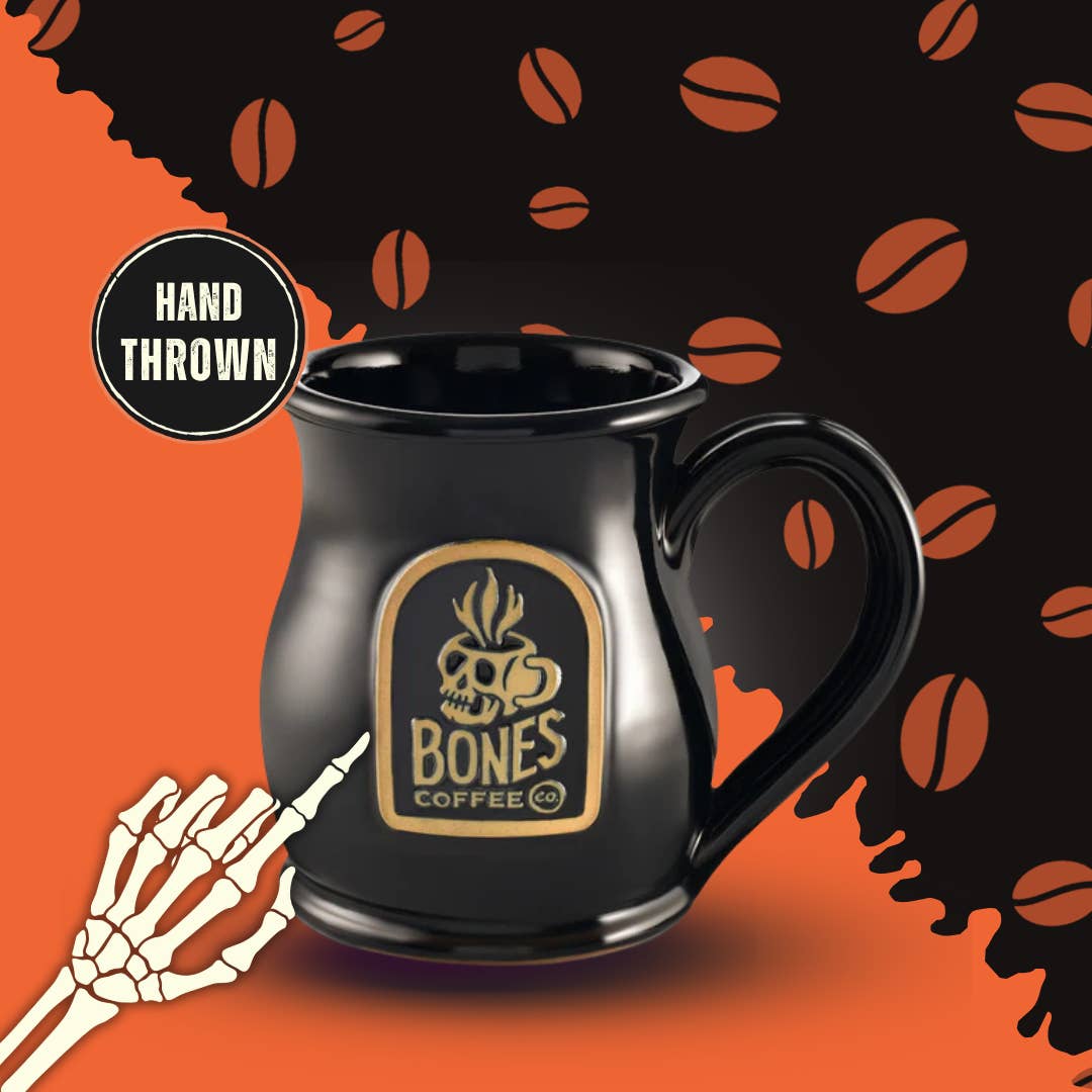 Bones Coffee Company - Venta al por mayor Taza - Taza arrojada a mano con el logotipo de la calavera | Taza de café negra | 14 oz
