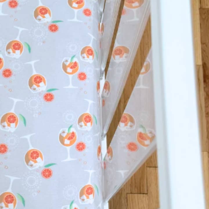 Lençol de Berço Cinzento Aperol Spritz da Costa Amalfitana por atacado de Basically Soho