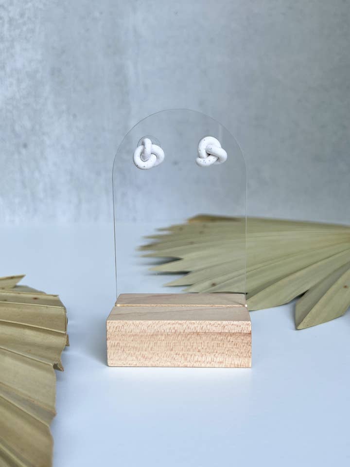 Clous noués pour la vente par Jess B