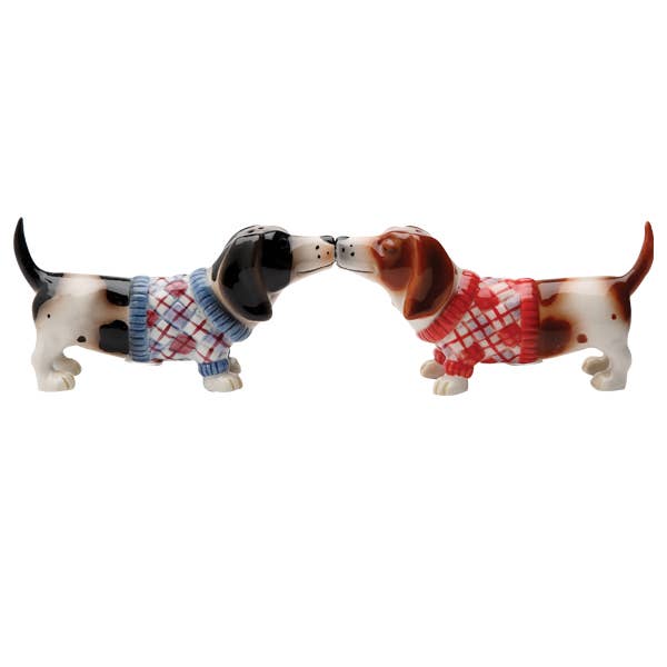 Pacific Trading - Wholesale Salt & Pepper Shaker Set - Nothing But a Hound Dog Salt and Pepper Shaker Set2