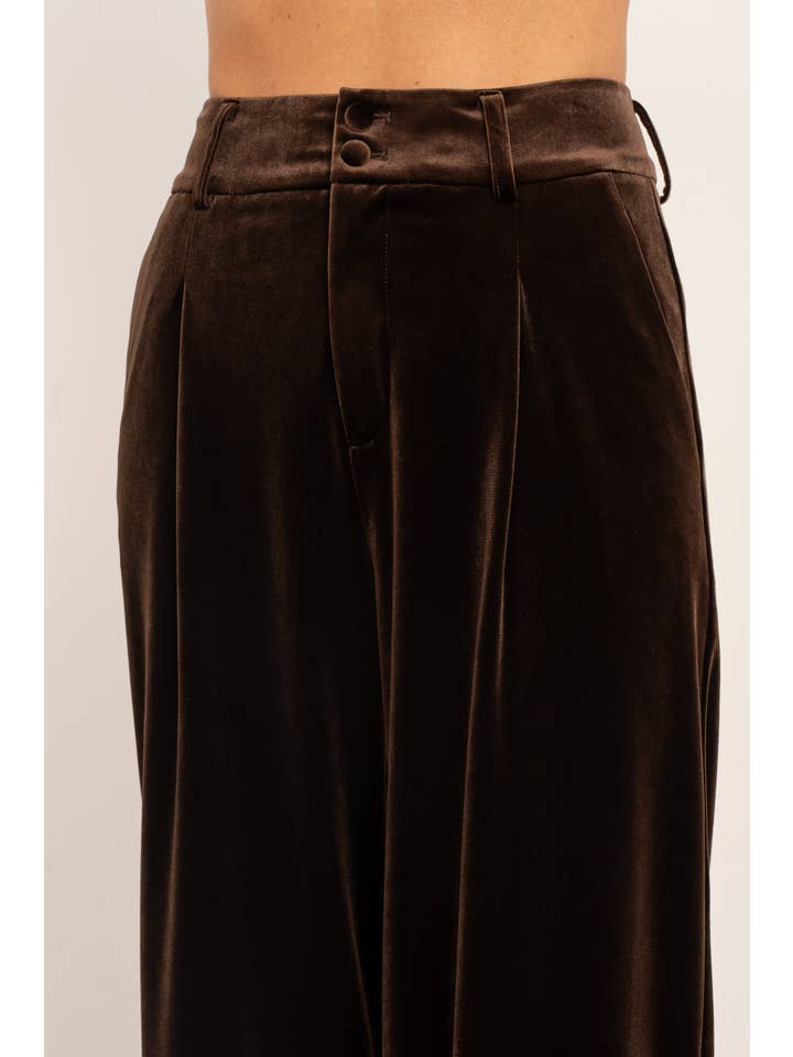 Attentif Paris - Wholesale Pants - Women's - Wide velvet and fluid pants with double button16