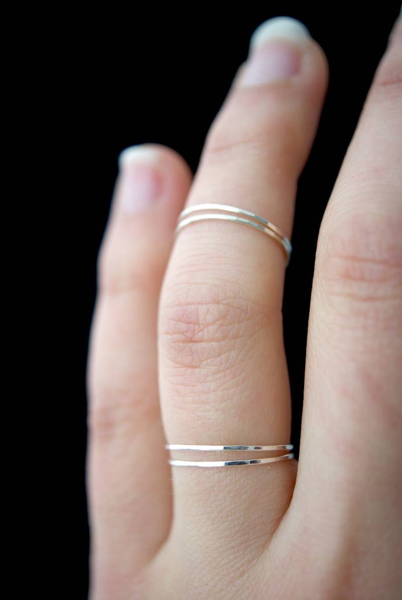 Hannah Naomi - Vendita all'ingrosso Anello midi/a fascia - Anello impilabile ultra sottile, in argento Sterling1