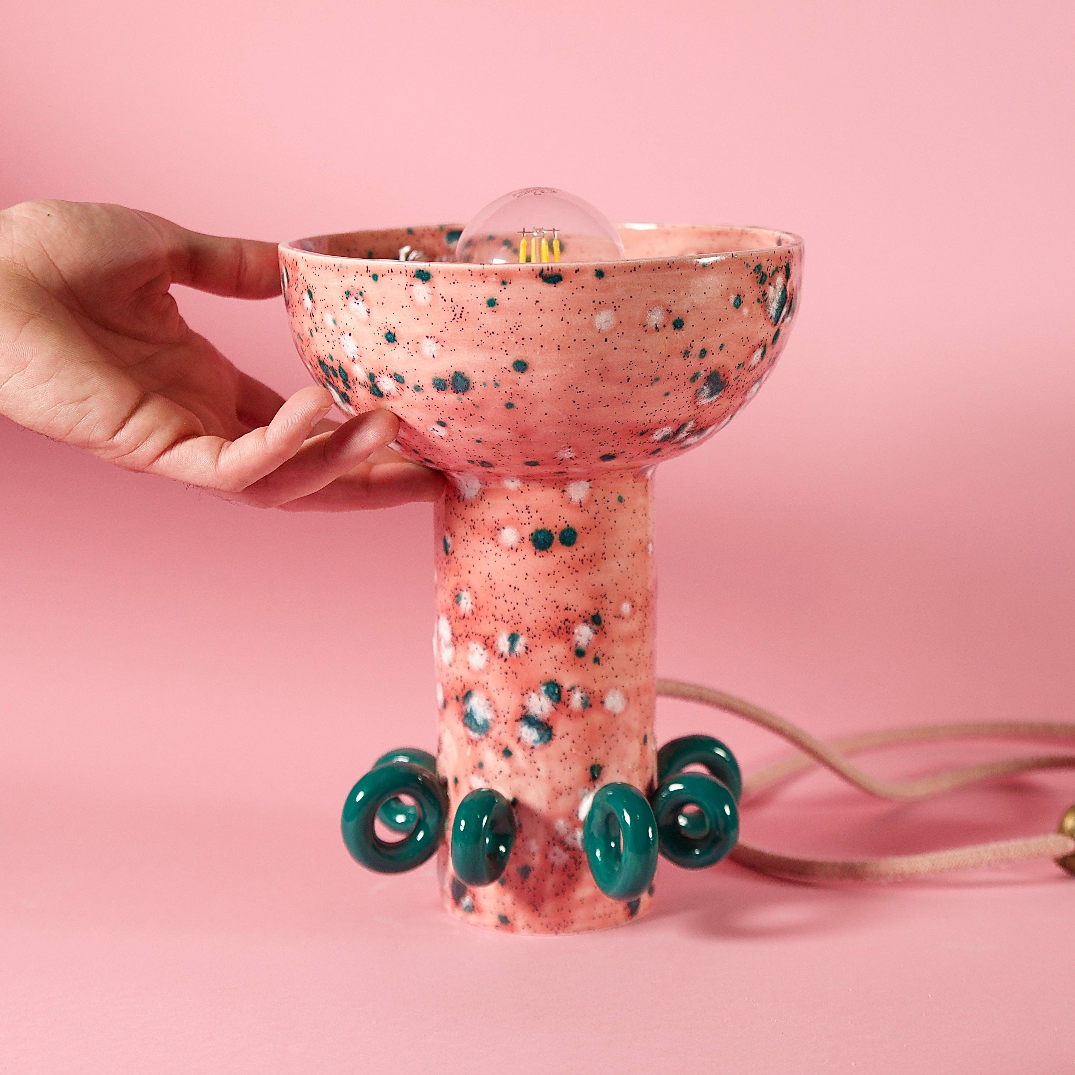 MENA FUECO studio - Vente Lampes d'appoint/de bureau - Lampe Sugo de la série Folkloristique1