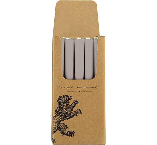BRITISH COLOUR STANDARD - Europe – Engroshandel Stearinlys/lysestage – Fawn Eco Middagslys, 25 pr. Pakke1