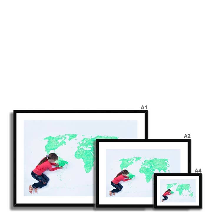 Sorbey - Venta al por mayor Ilustración - Mapa de dibujo de niña del mundo enmarcado y montado7