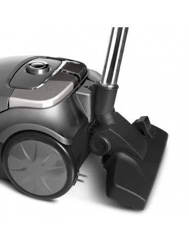 Haeger - Wholesale Vacuum Cleaner - Vacuum cleaner with bag DARK SHINE - 700W 4L4