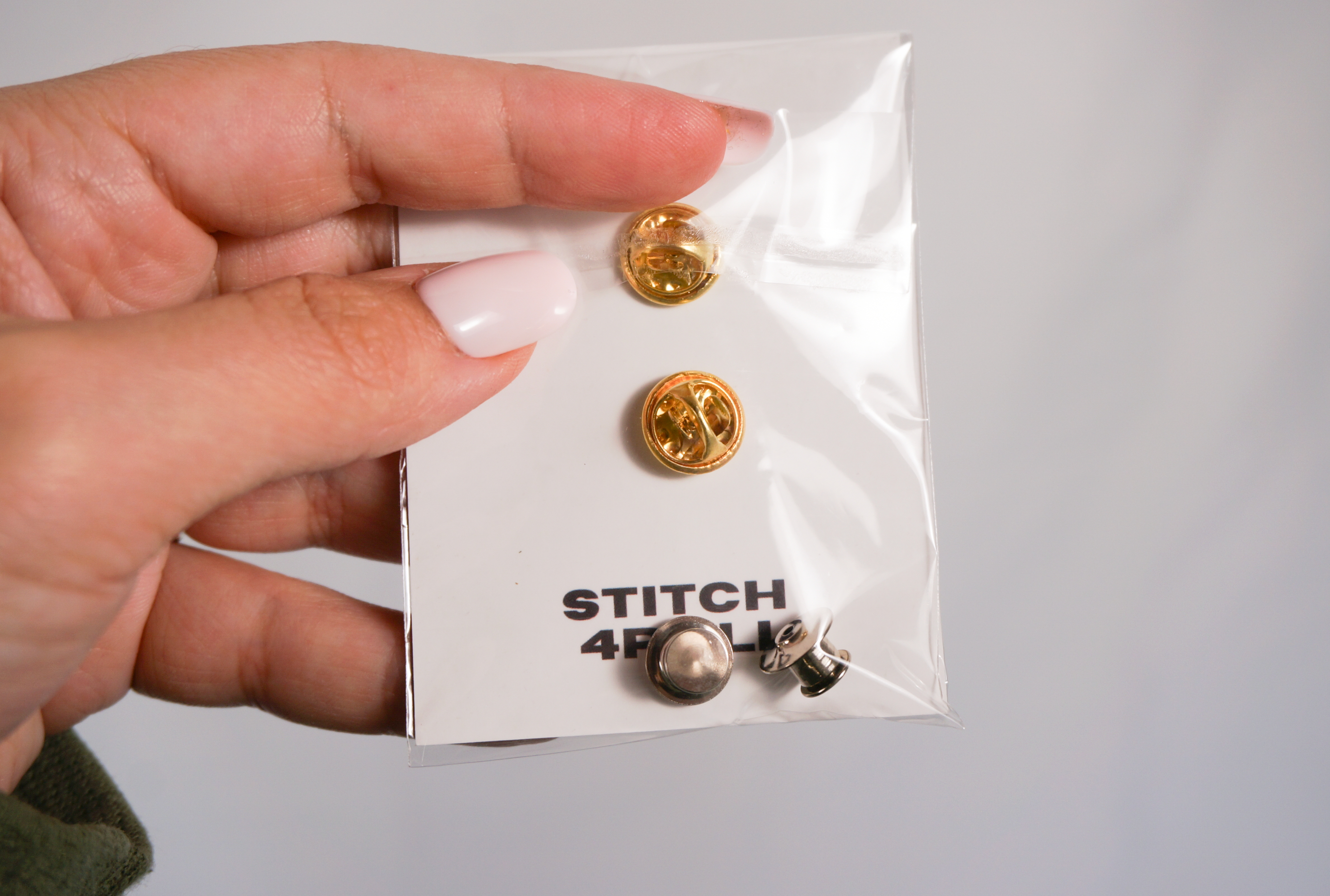 Stitch4pali - Wholesale Lapel Pin/Button - Map of Palestine Enamel Pin with Olive Branch Design3