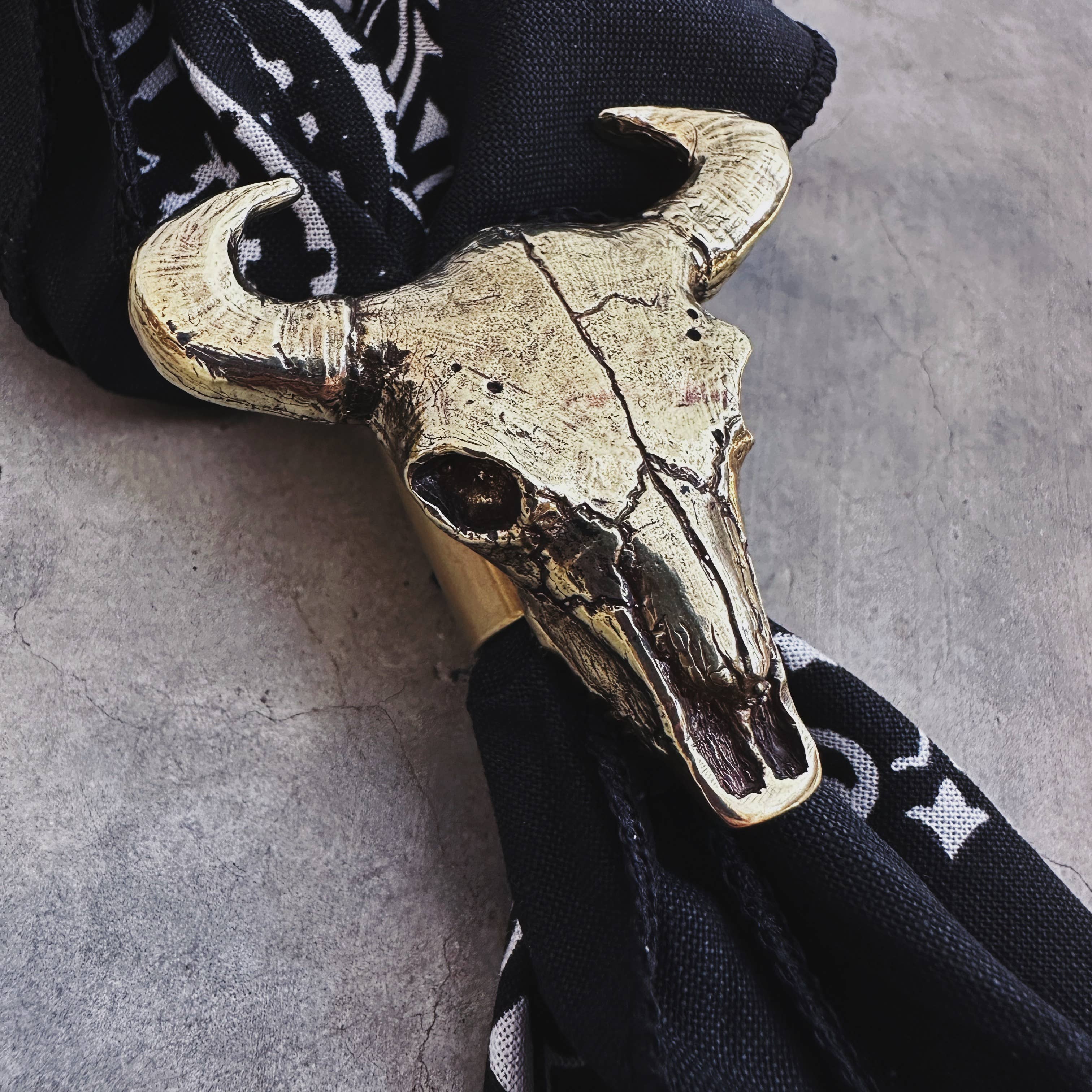 HELIOTROPE - Wholesale Scarf Clip - Women's - Bandana Slide (12 Options)