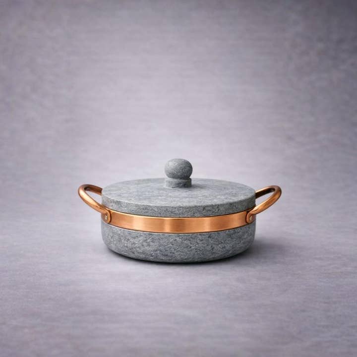 Soapstone Pan | 2.0L / 2.1 Qt | Naturally Non-Toxic for wholesale by Seasonal Home Needs Soapstone Cookwares