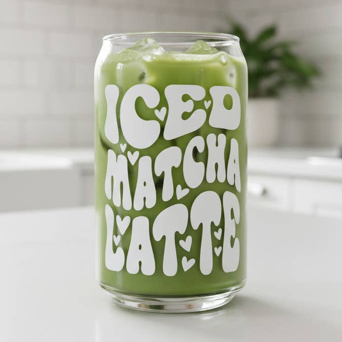 cool people club - Vente Verre/tasse - Canette en verre avec impression « Iced Matcha Latte »0