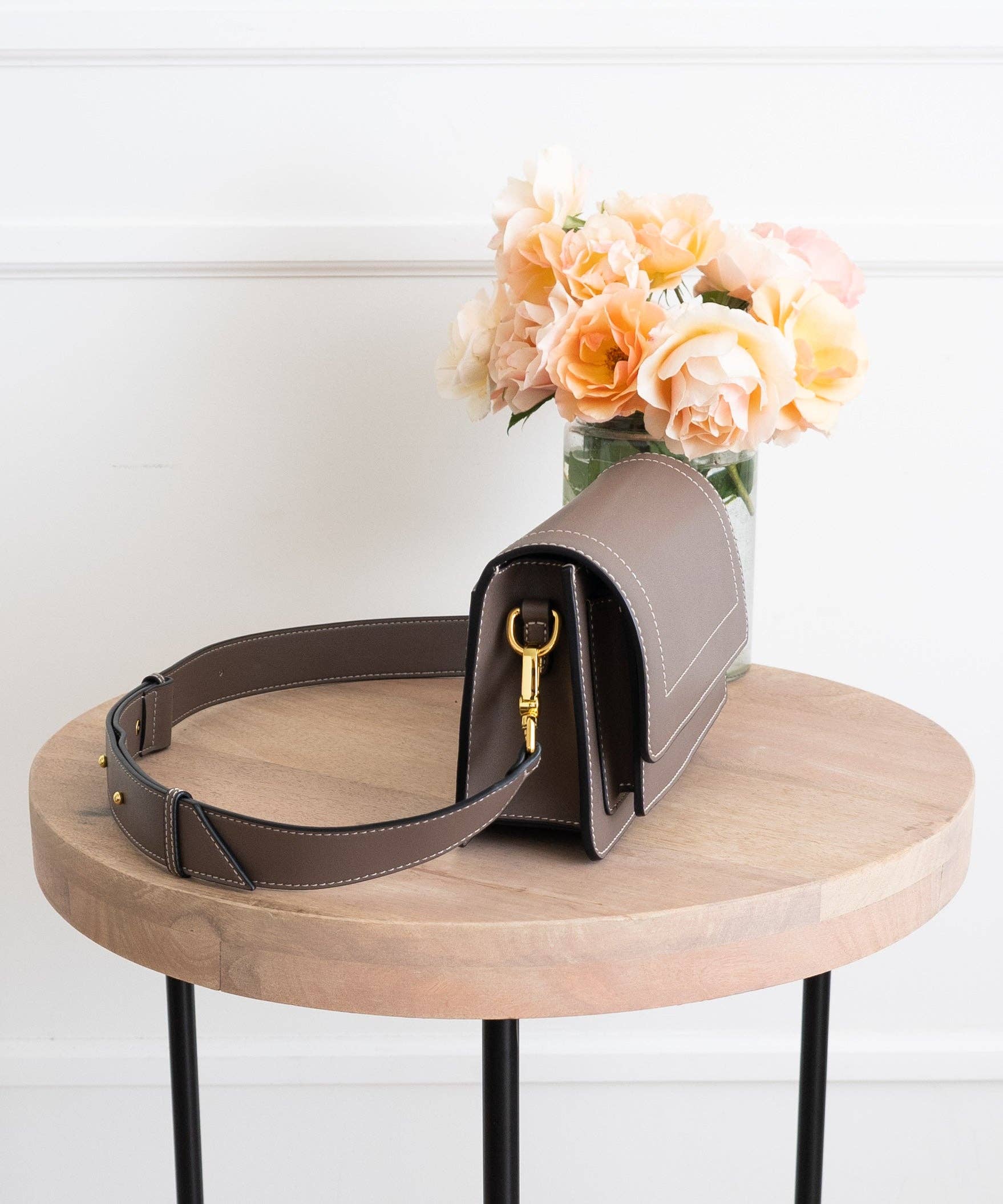 AALLYN – Großhandel Umhängetasche - Damen – Ingrid Umhängetasche - Leder40