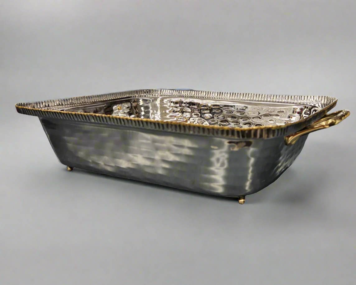 TAJ Designs - Vente Plateaux décoratifs - Support de plat martelé 9x13 TAJ Designs avec accent doré