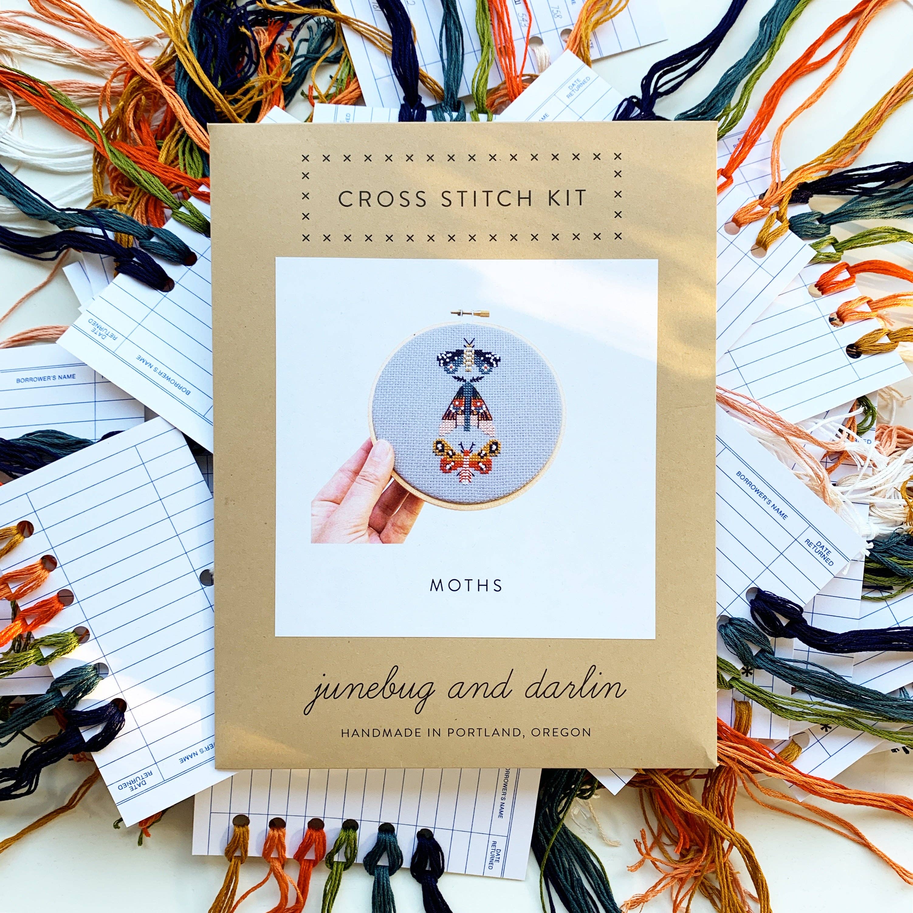 Junebug and Darlin - Vendita all'ingrosso Attrezzatura per ricamo/punto croce - Kit per punto croce con falene2