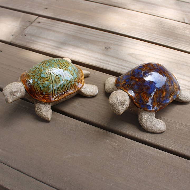 Figuritas de Tortuga de Jardín de Cerámica de 6" - 2 Surtidas para venta al por mayor de CB Home Collection