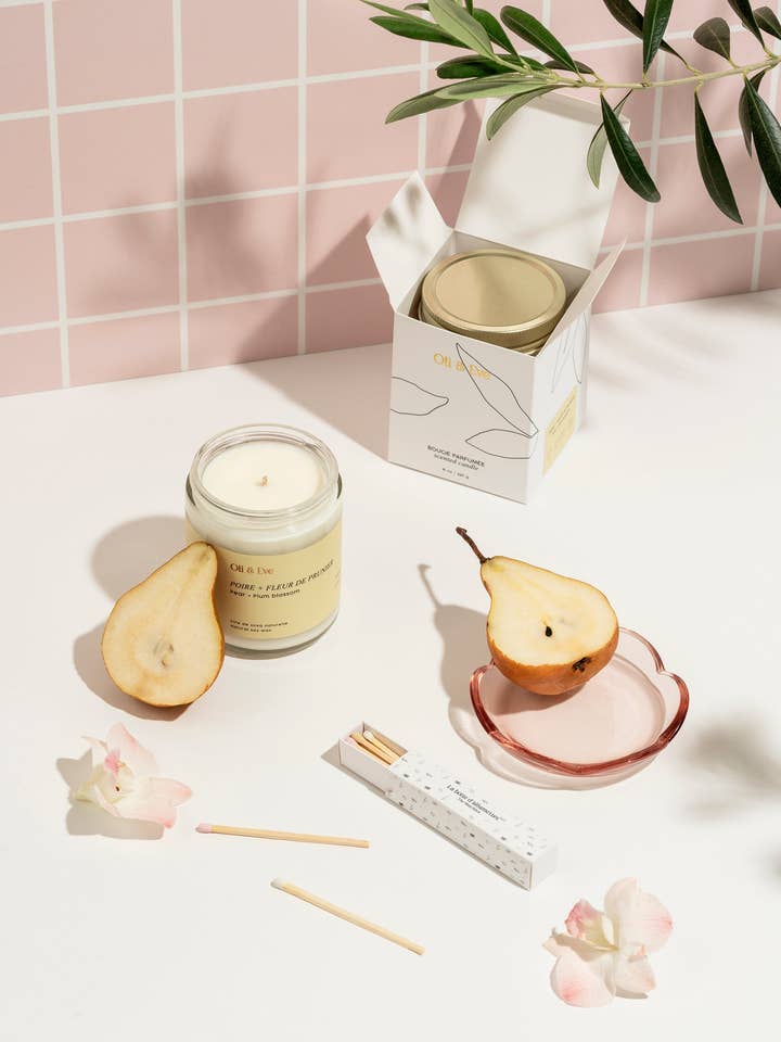 Pear + plum blossom candle for wholesale by Oli & Eve