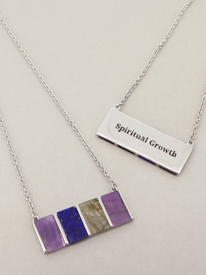 Collier en argent sterling avec améthyste, labradorite et lapis pour la vente par Culture Spot