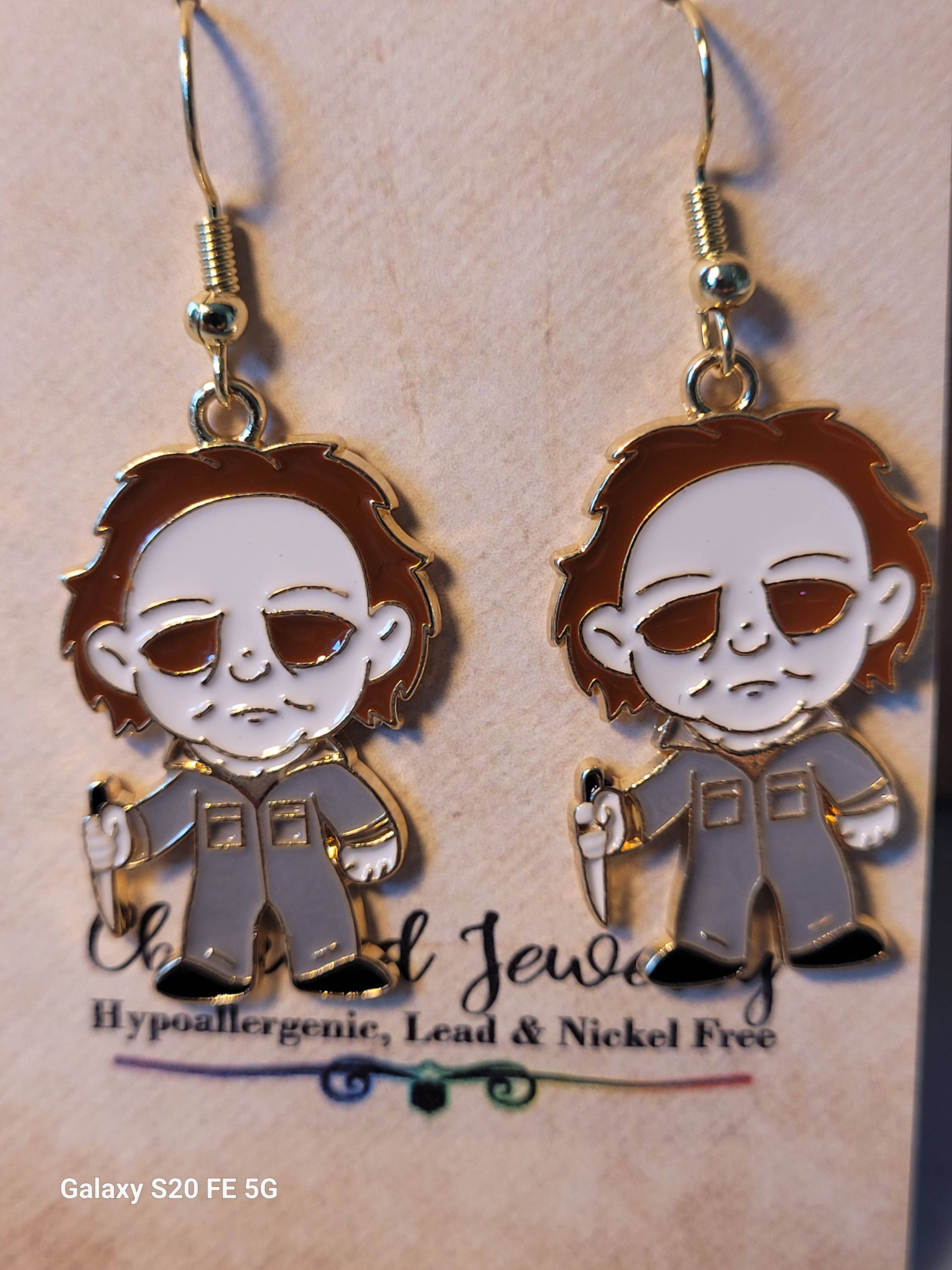 Con-Quest Crafts – wholesale Smycken – Smycken med skräckfilmskaraktärer: örhängen, halsband och dragkedjehängare5