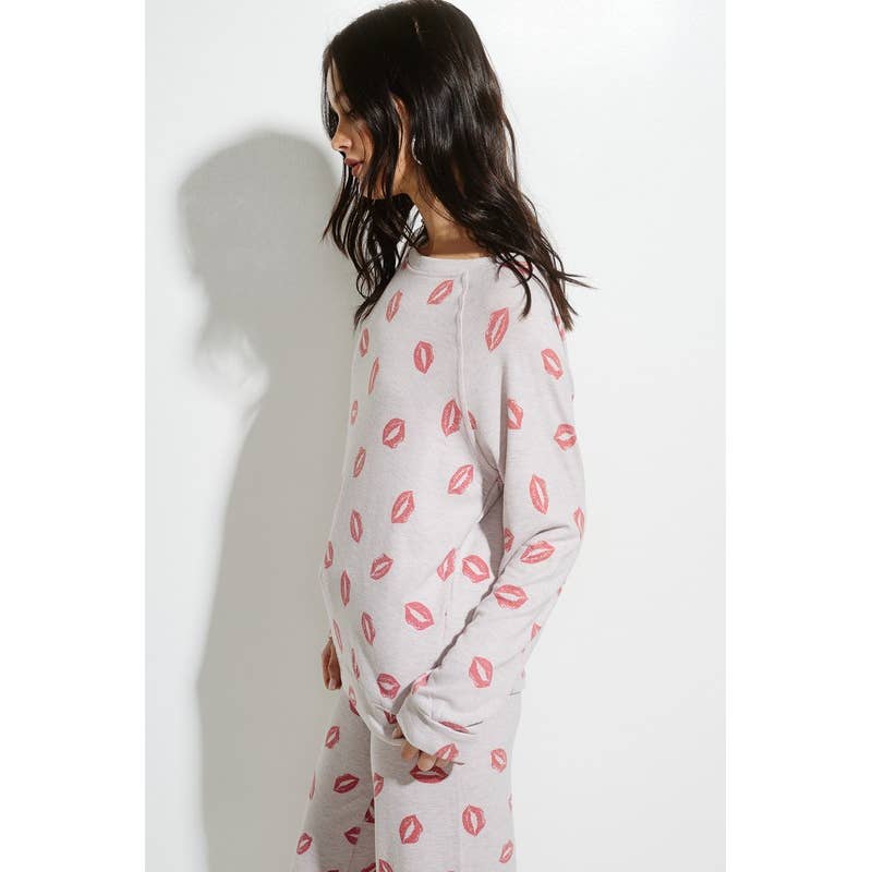 MintChoco - Wholesale Lounge Set - Women's - Lip all over print brushd soft lounge wear sets5