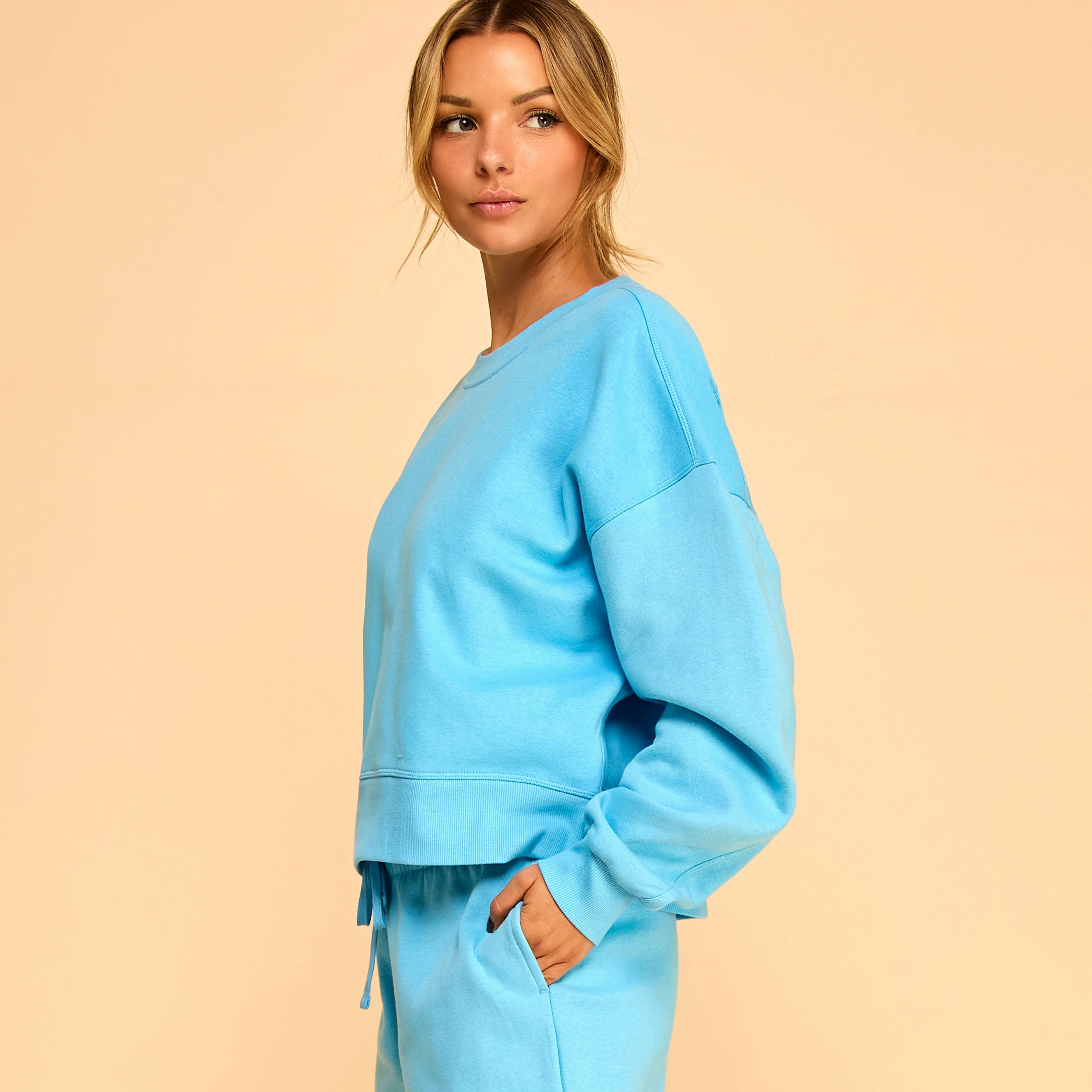 FREEZIA - Vente Sweat-shirt – femme - SWEAT-SHIRT COURT À COL ROND EN MOLLETON ULTRA DOUX-FZ000723