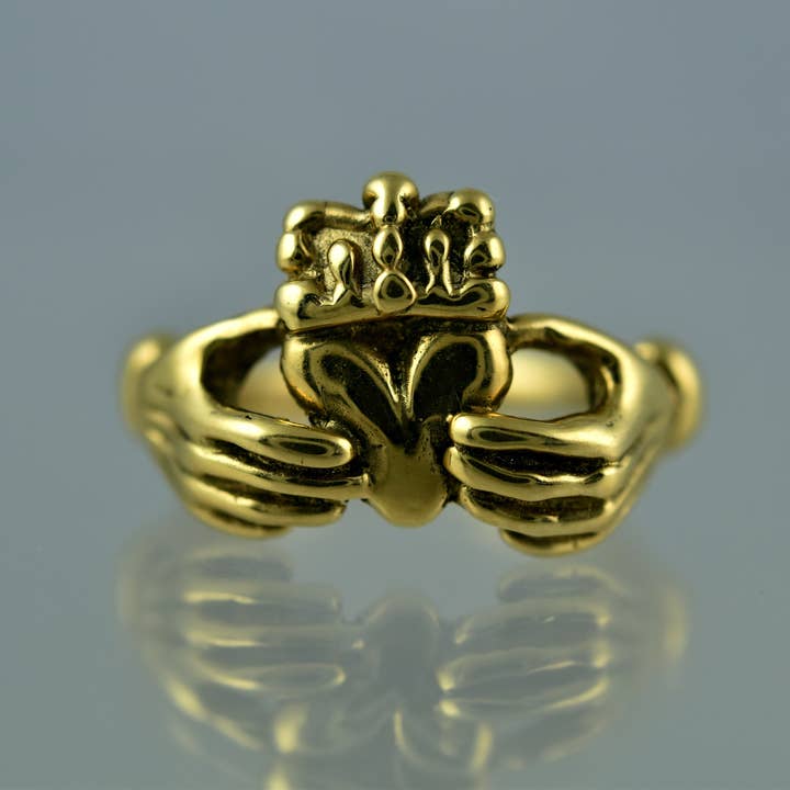 Claddagh Ring for wholesale by Three pines fine jewelry