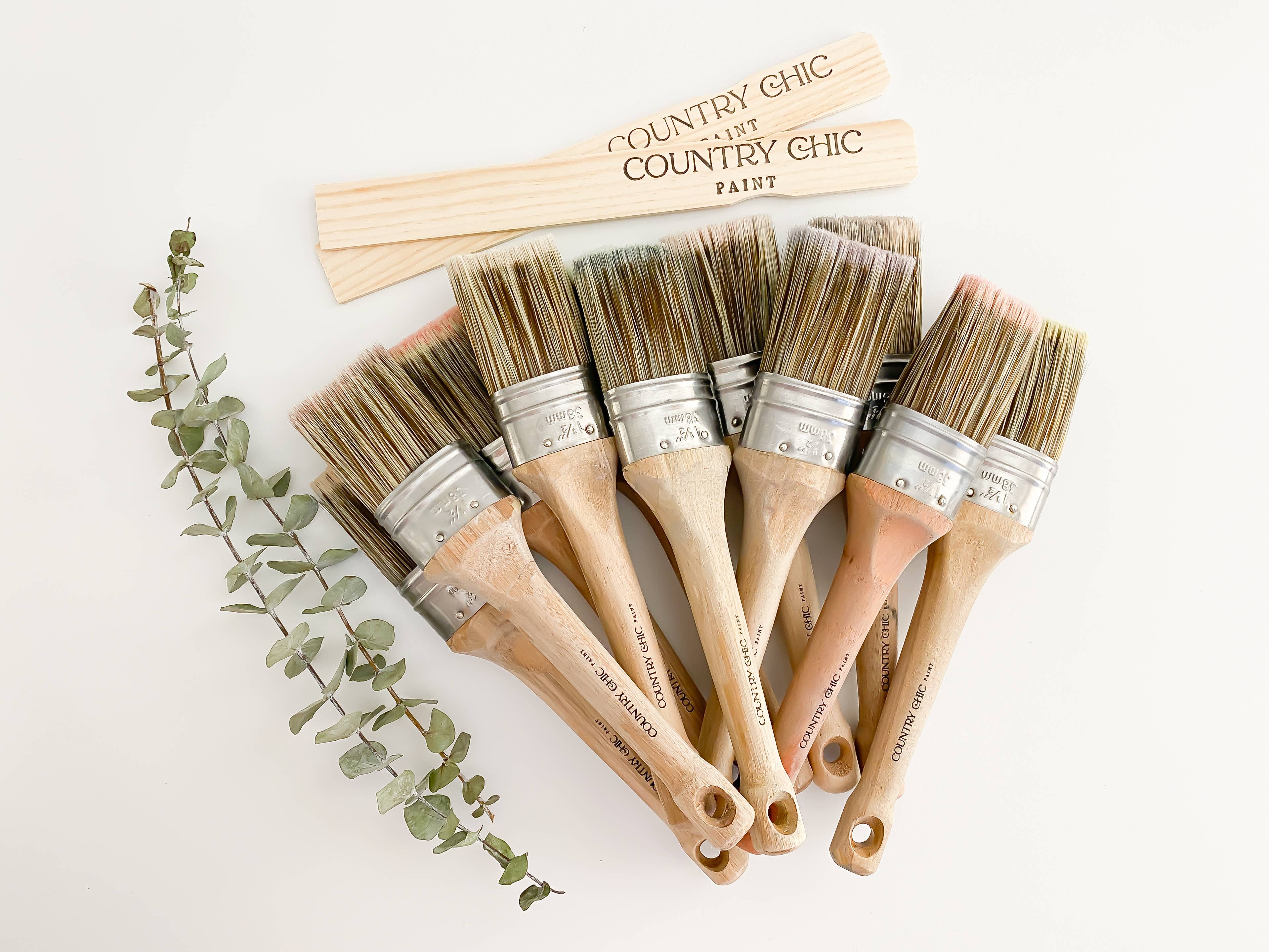 Country Chic Paint - Vente Pinceaux à peinture/cire - Pinceau ovale à poils synthétiques pour une application fluide5