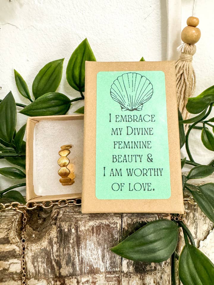 Justerbar snäckring i 18K guldplätering för wholesale av The House Of Gentry