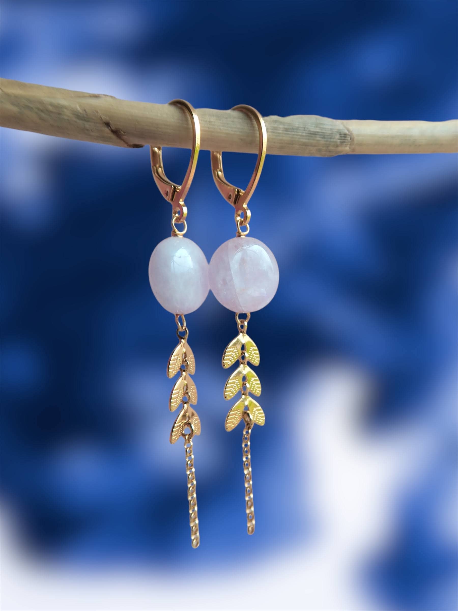 Hirondelle Bijoux - Wholesale Dangle Earrings - Gaya leaf drop earrings with natural stone1