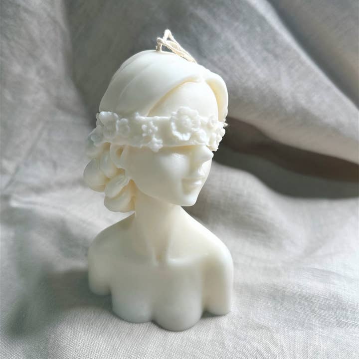 Blind Fold Sculpture Candle for wholesale by Lumi Scent Candles
