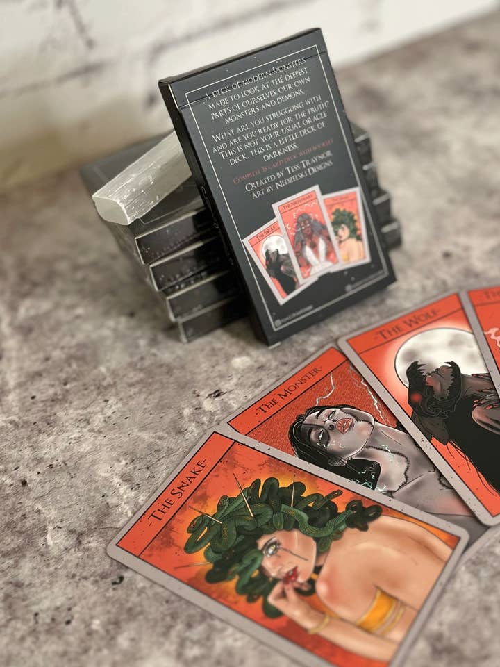 The Little Deck Of Darkness (original deck) for wholesale by Spellbinding
