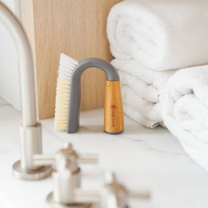 Full Circle Home - EU - Wholesale Cleaning Brush - Grunge Buster Grout & Tile Brush1