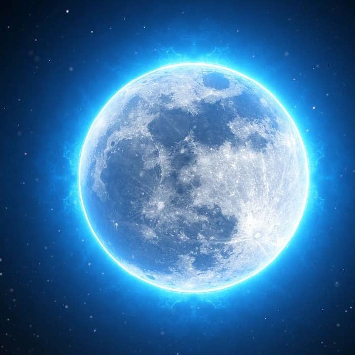 Luna 4oz Body Oil for wholesale by Terra Solyra LLC