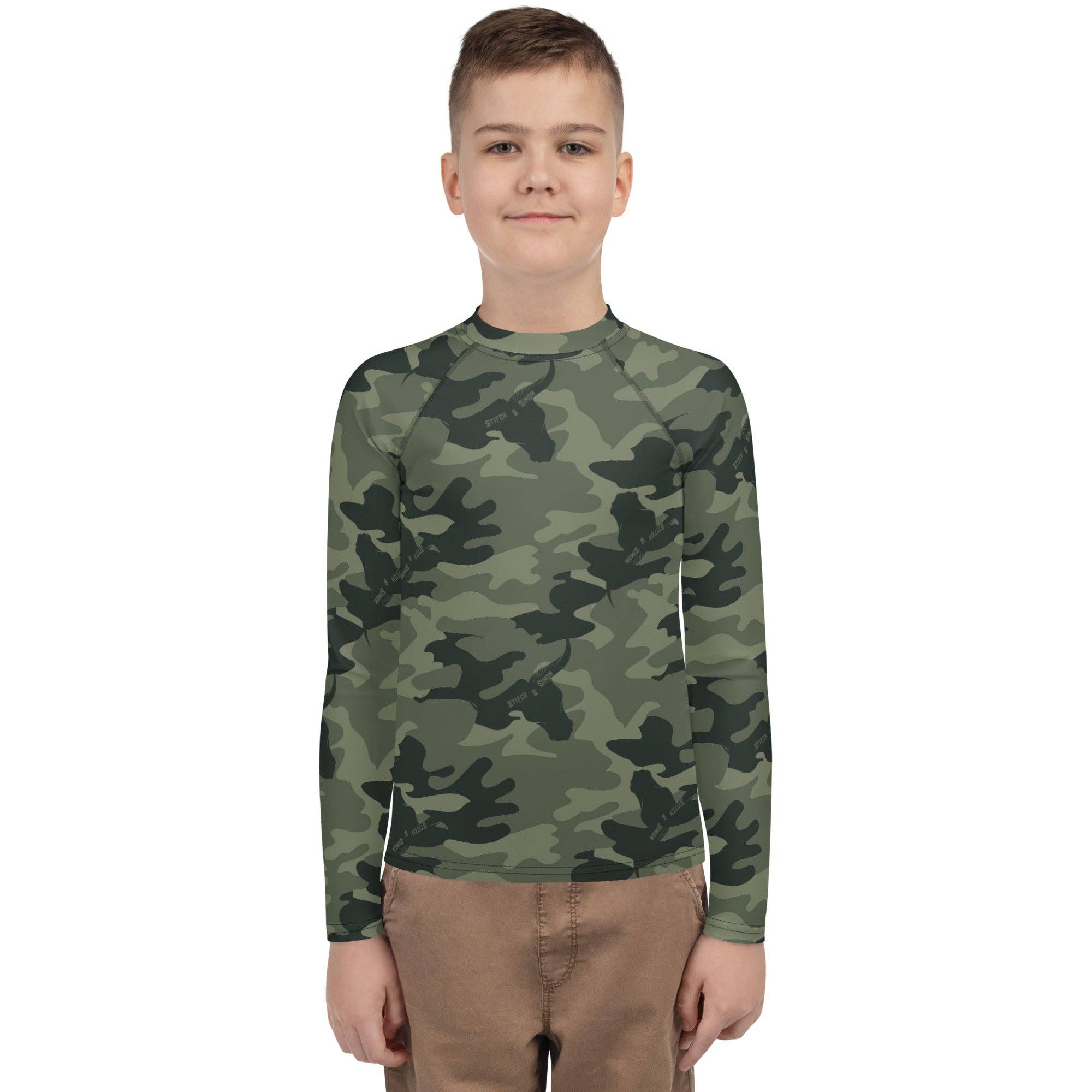 Stitch & Simon – wholesale Rashguard - Barn – Ungdom Skogsgrön Kamouflage Rash Guard | Långärmad UPF 50+ Badtröja | Barn Kamouflage Träningskläder0