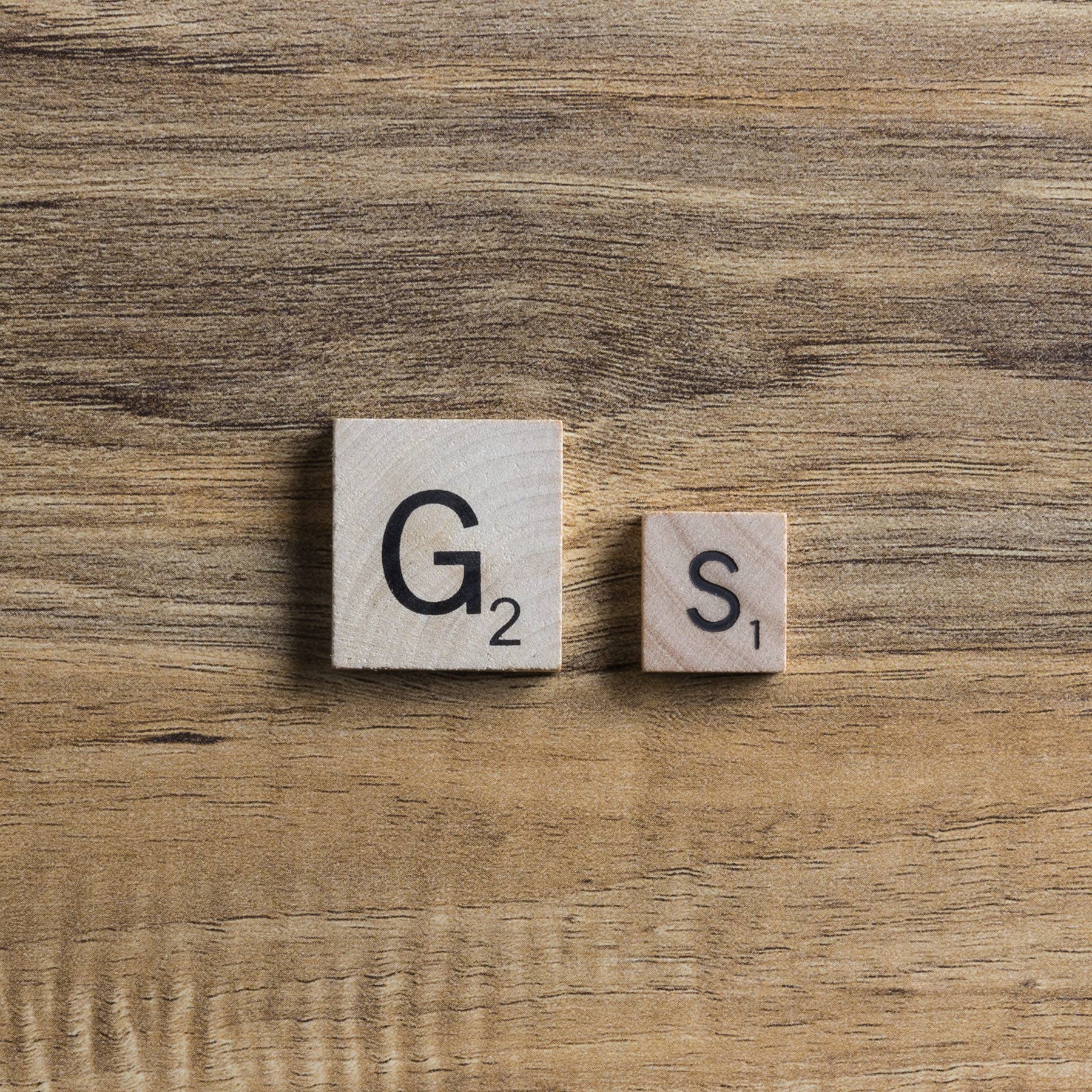 WS Game Company - Venta al por mayor Juegos de mesa - Edición Deluxe de Scrabble Giant5