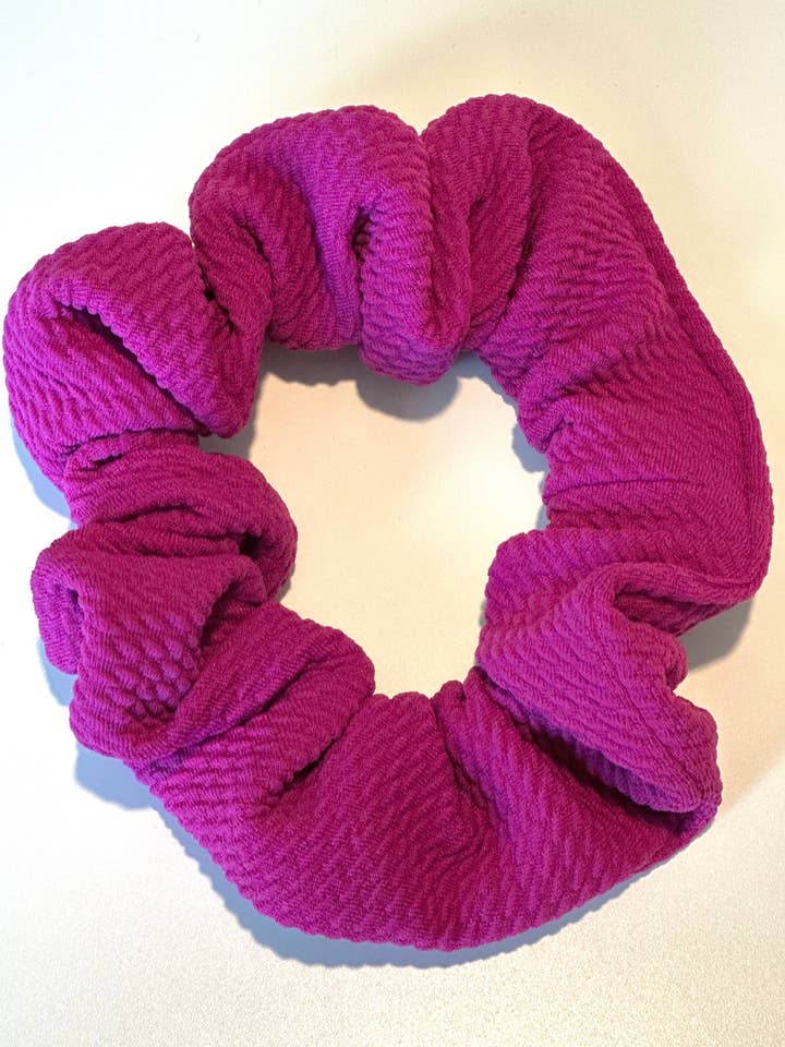 Magenta pour la vente par Clove Boutique
