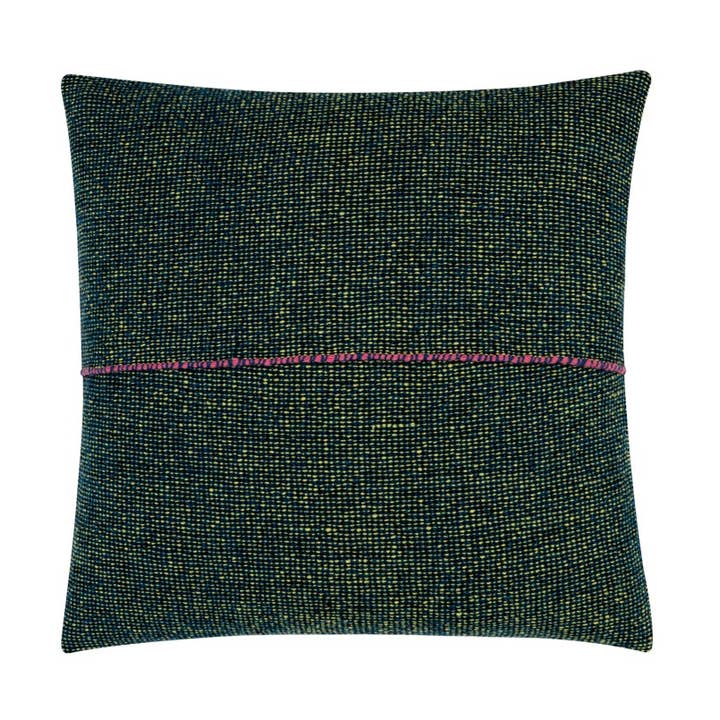 Coussin vert foncé tissé à la main Integrate pour la vente par ZUZUNAGA