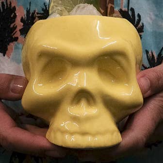 Shaker & Makers - Vente Verres à cocktail/alcool - Crâne de bonbon jaune0