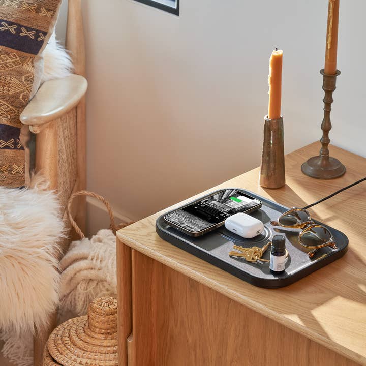 Courant – wholesale Telefondockningsstation och stativ – MAG:3 -Classics Läder Trådlös Dubbel Laddningsfack (Magnetisk)3