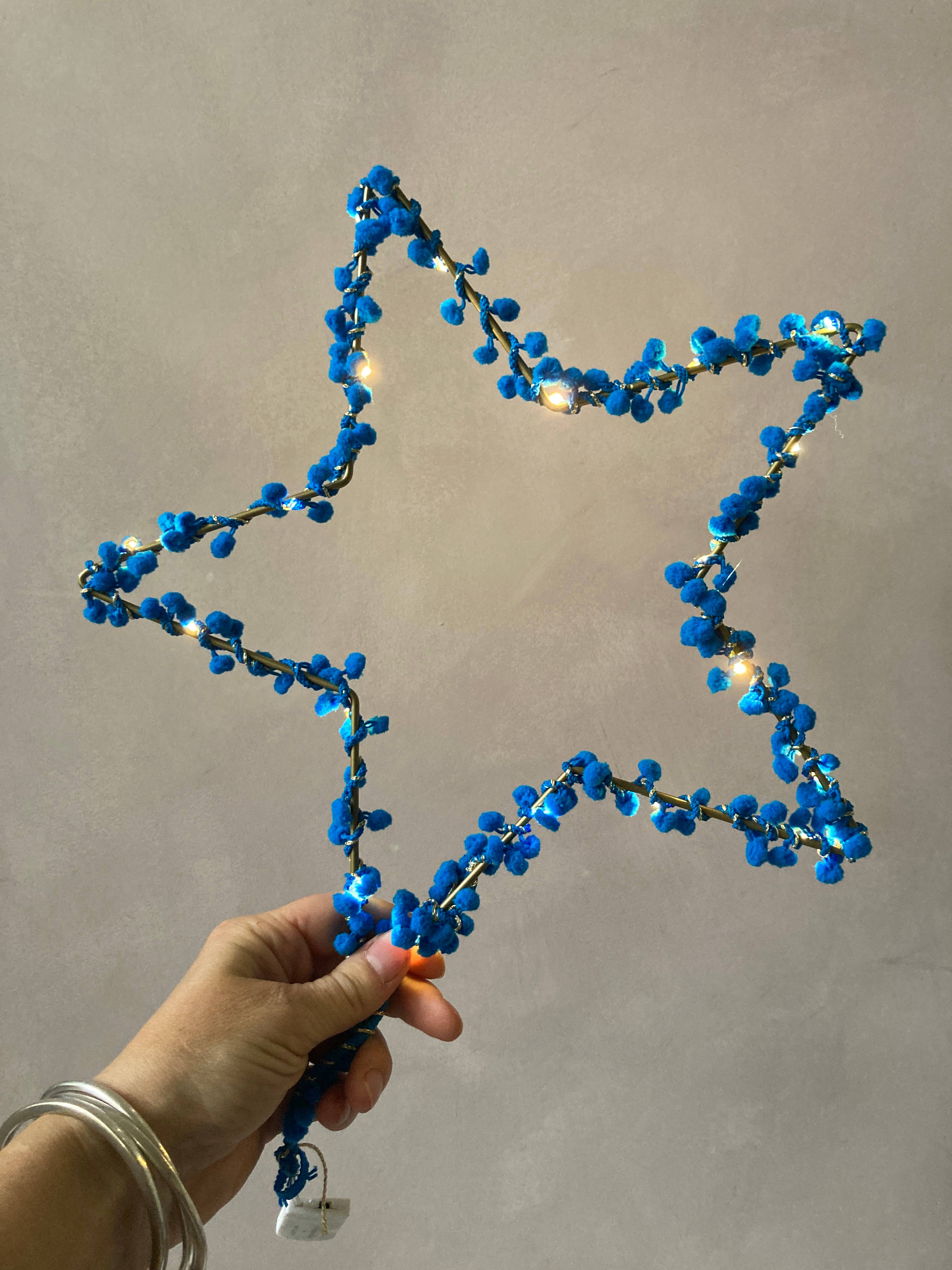 Melanie Porter – wholesale Nattlampa - Barn och baby – Pom Pom-stjärnljus3