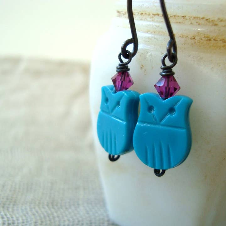 Boucles d'oreilles Chouette Turquoise en Lucite Vintage pour la vente par Fuchsia Bloom Studio