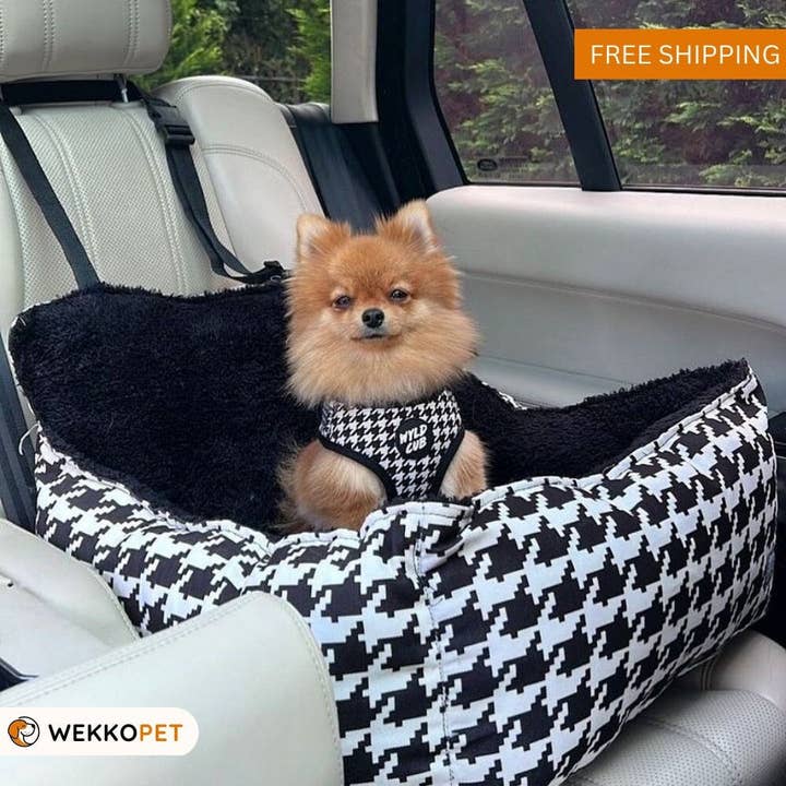 Stylish Dog Carrier Bag for (Black and White Dama) Safe and Comfortable Travel- WEKKOPET for wholesale by WEKKOPET