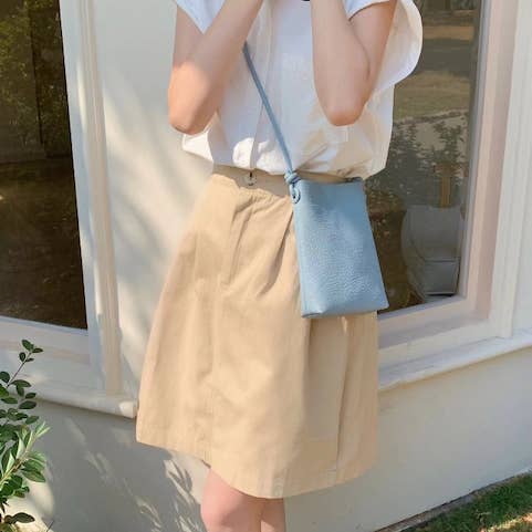 Pretty Persuasions - Wholesale Crossbody Bag - Women's - P25033 Small Crossbody Bag5