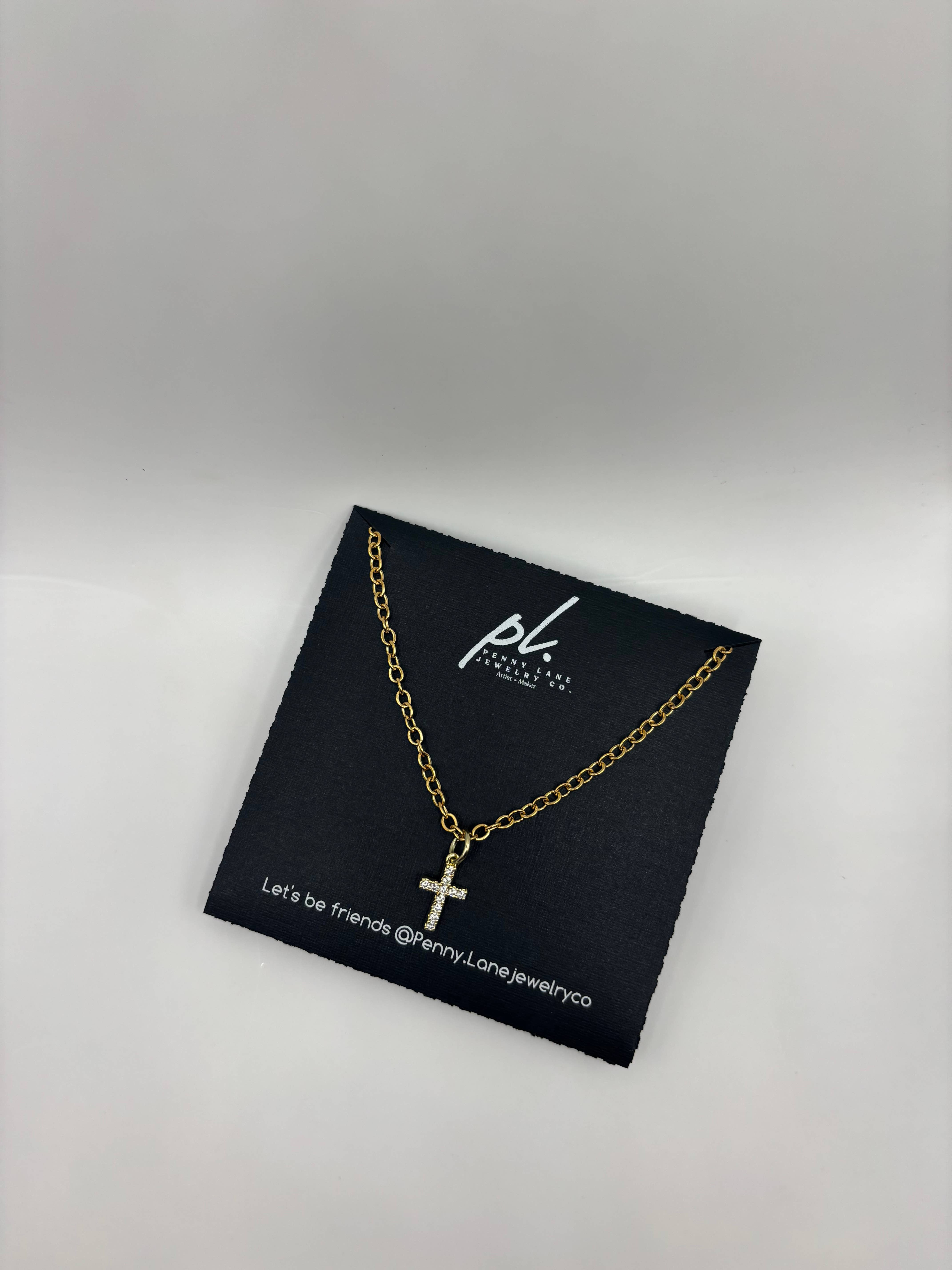 Penny Lane Jewelry Co - Vente Colliers à pendentif - Collier croix délicate minimaliste en strass couleur or Annie4