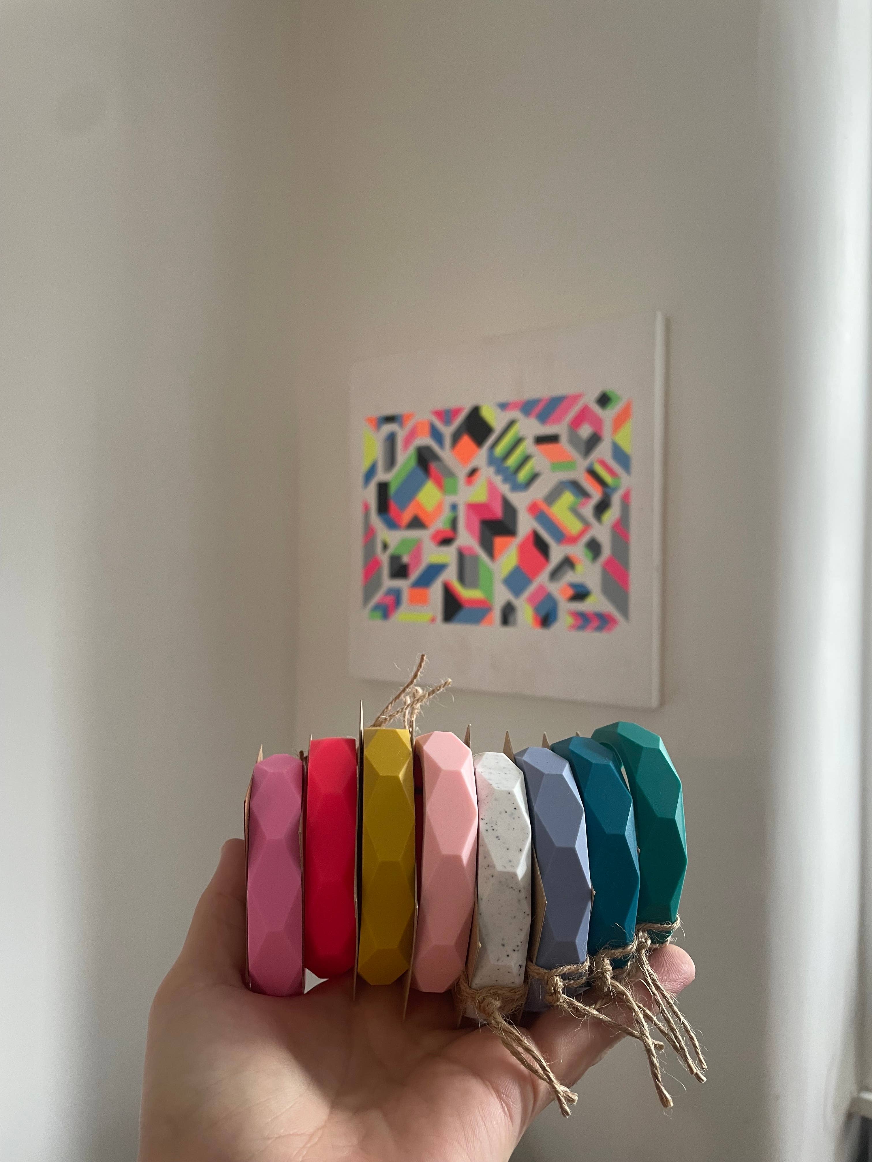 East London Baby Co - Vente Bracelet jonc - Bracelet de dentition géométrique en silicone pour mamans10