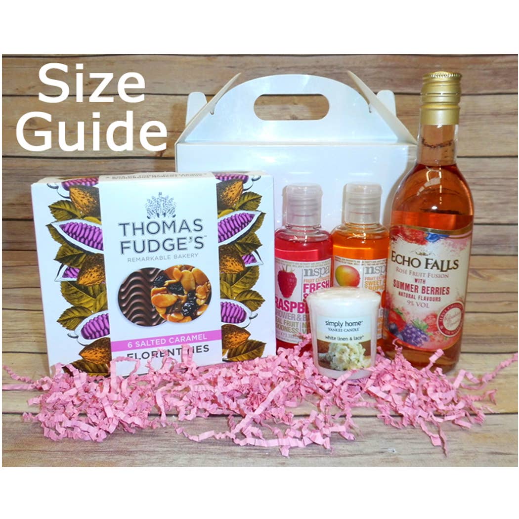 Candi Gifts – wholesale Gift box – 50 x Paw Print Gift Boxes, Dog/Pet Hampers - 17x10x14cm1