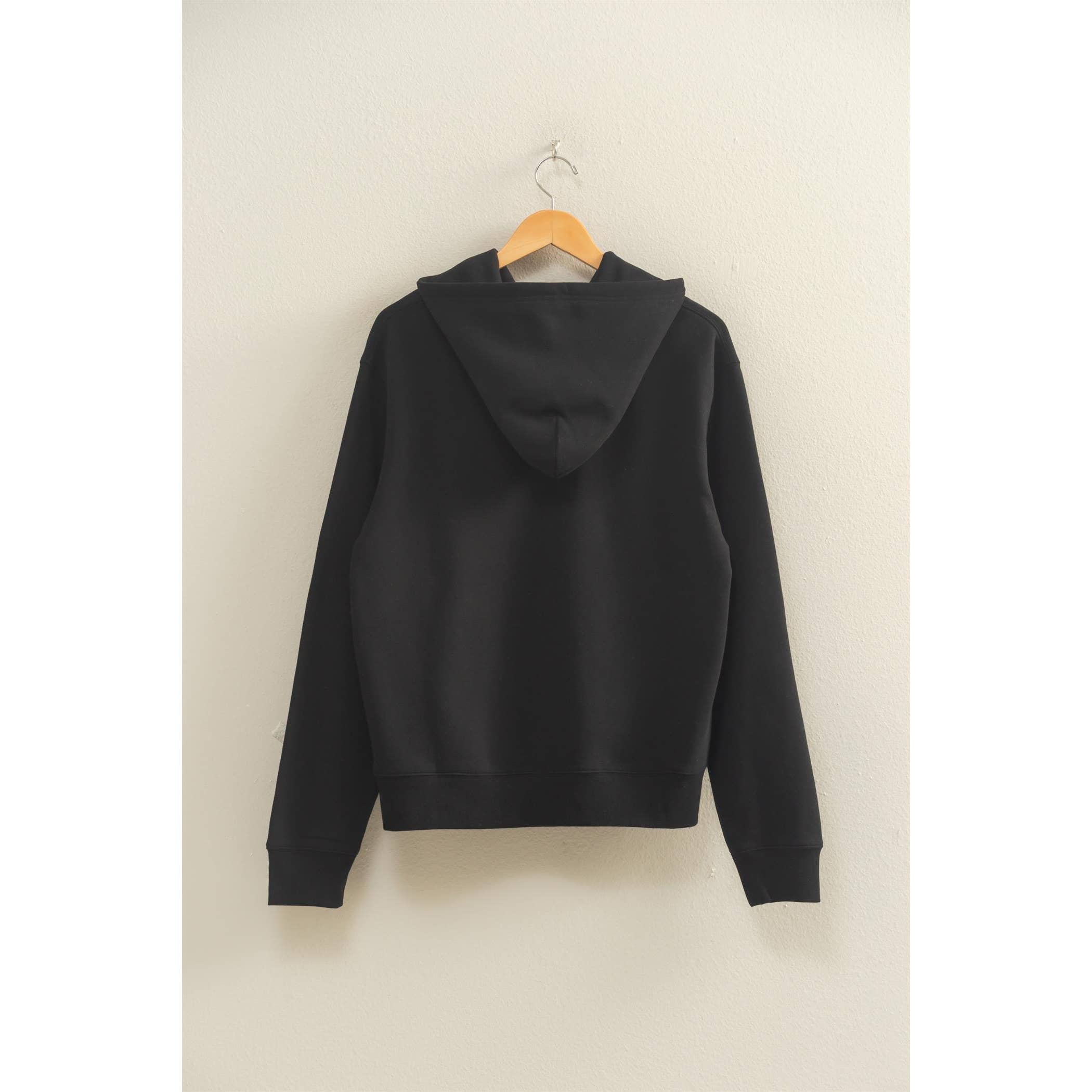 HYFVE – Hoodie – Mulher por atacado – Camisola de Conforto Essencial com Bolso Canguru1