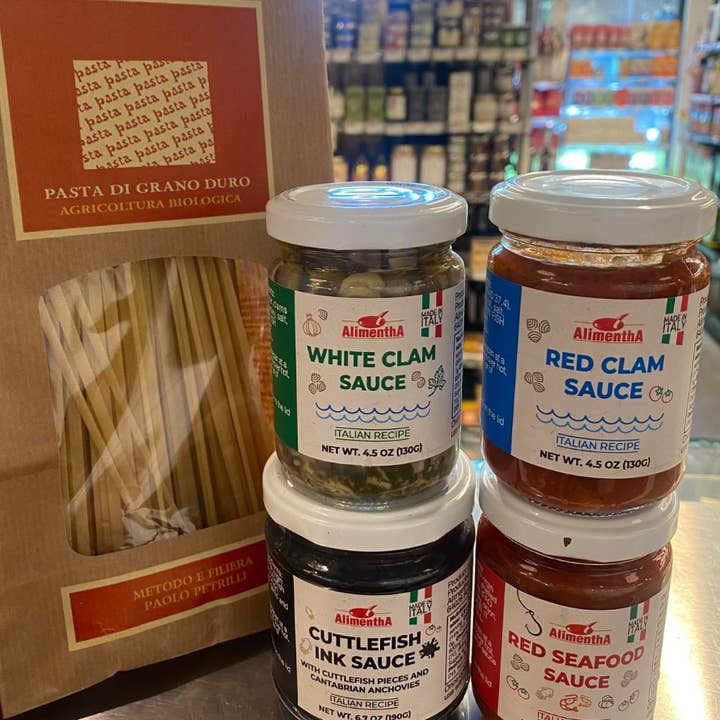 Gourmet Food Solutions, Inc. - Wholesale Sauce - Italian Clam Tomato Sauce | Alimentha, 4.5oz glass2