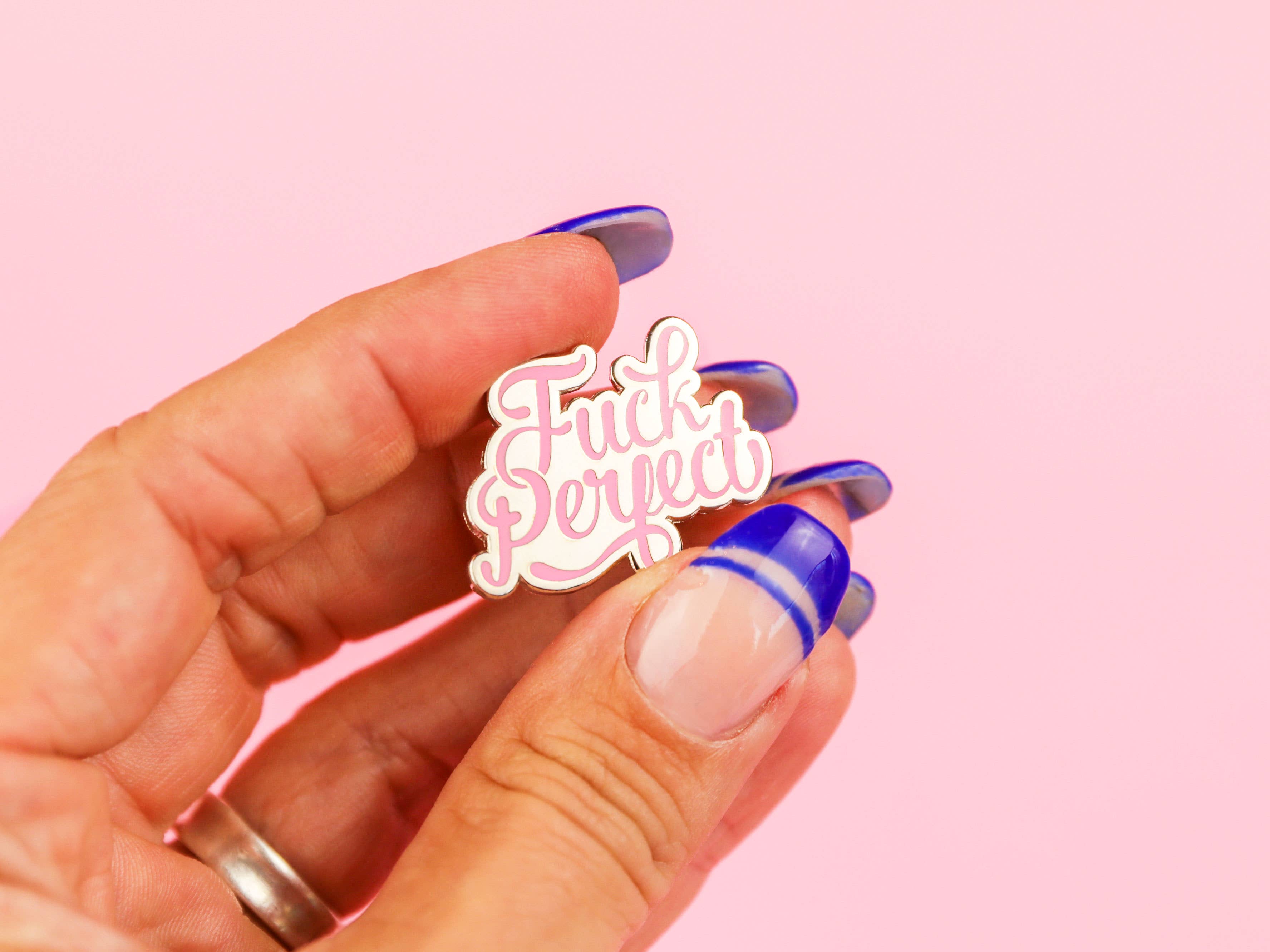 Studio Inktvis - Wholesale Lapel Pin/Button - Fuck perfect enamel pin pink2