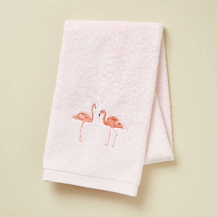 Towel 50x100 fantaisie Les voyageurs rose for wholesale by Sylvie Thiriez