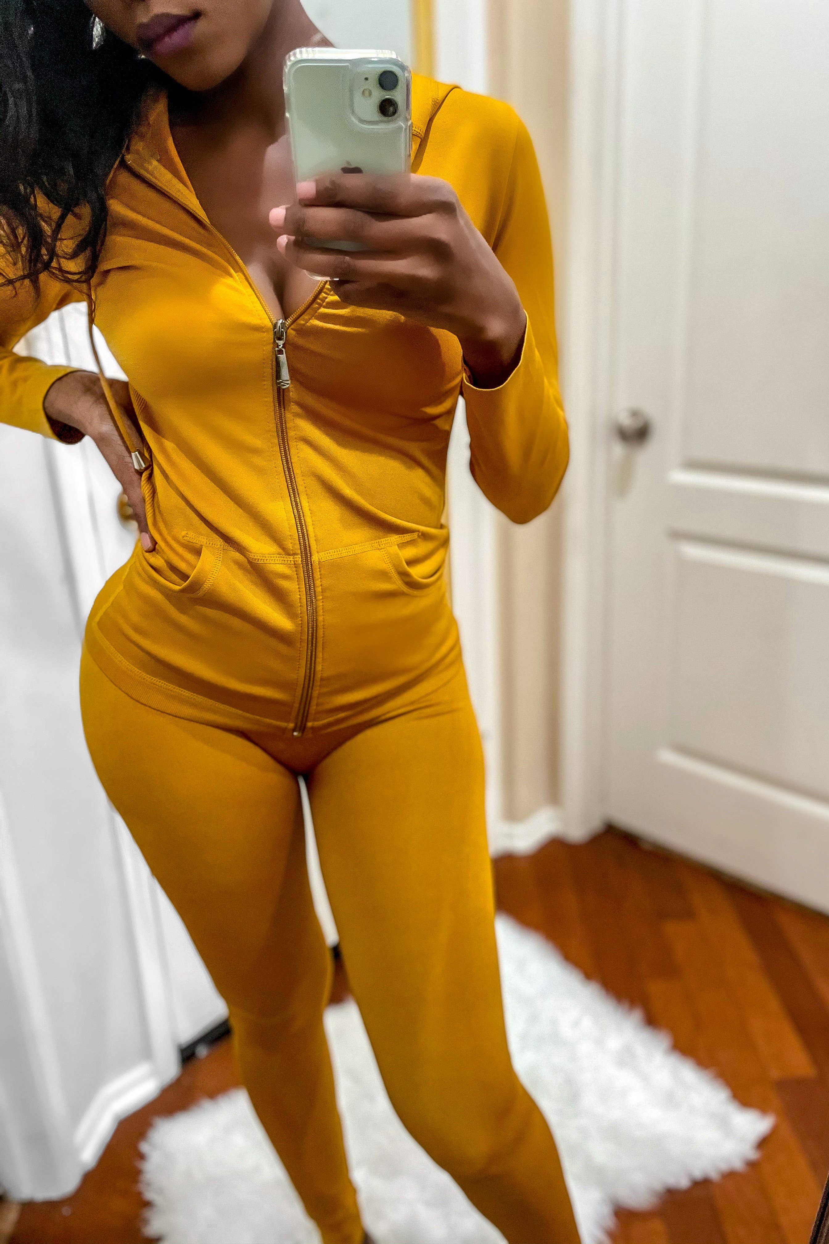 SurelyMine - Wholesale Lounge Set - Women's - Sporty Lounge Set19